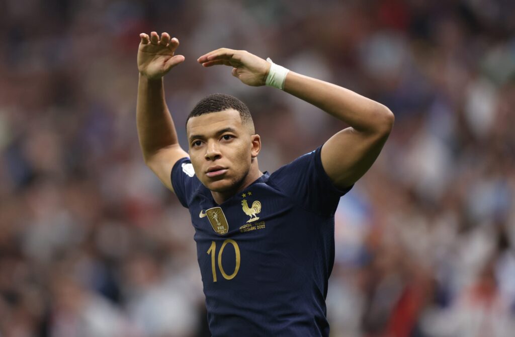 مبابي على رأس تشكيلة المنتخب الفرنسي ضد اوكرانيا