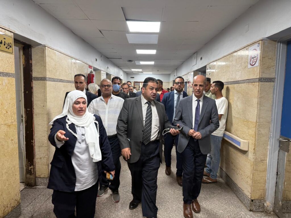 رئيس جامعة بني سويف يتفقد مصابي حريق المستشفى العسكري ومعدية أشمنت ويوجه بتوفير أقصى رعاية
