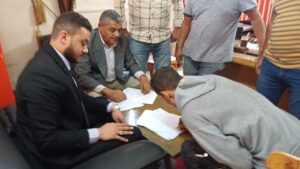 مديرية العمل ببني سويف تسلم 11 عقد عمل لذوي الهمم 