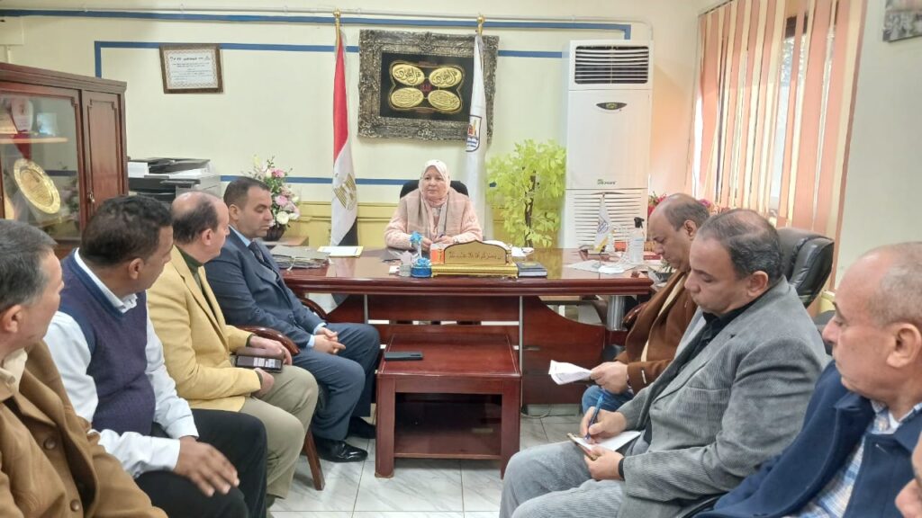 محافظ بني سويف يُتابع استعدادات امتحانات الفصل الأول لصفوف النقل والإعدادية للعام الدراسي 2025/2026