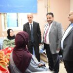 رئيس جامعة بني سويف يطمئن علي حالة المرضى الفلسطينيين المتواجدين بالمستشفى الجامعي