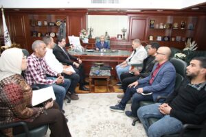 بينهم طريق "دمو " وكوبري الشاملة والواسطى.. محافظ بني سويف يوجه بتسريع العمل ووضع جدول زمني للتنفيذ