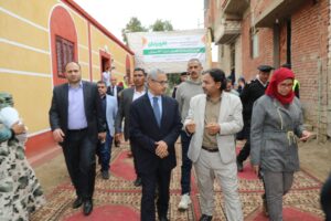 محافظ بني سويف يفتتح مشروع إعادة إعمار وتأهيل 53 منزلاً بقرى الواسطى