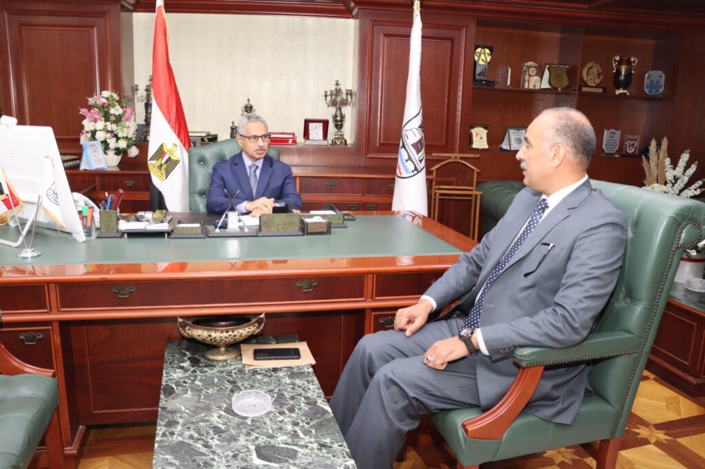 محافظ بني سويف بلتقي وكيل وزارة التربية والتعليم الجديد 