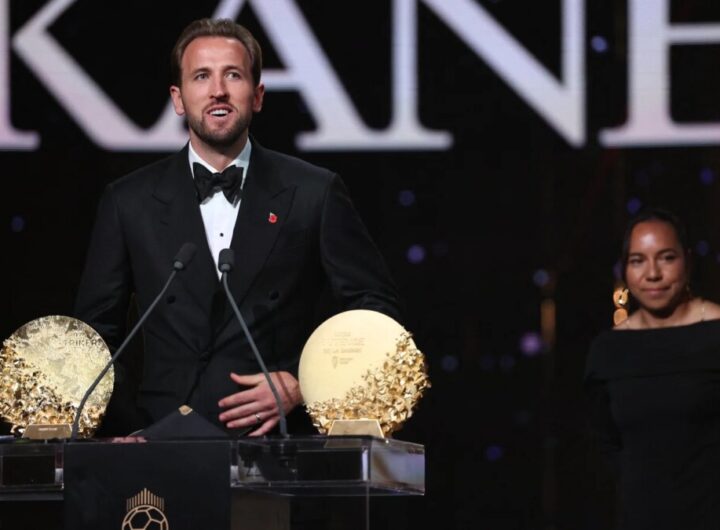 هاري كين يتوج بالكرة الذهبية كأفضل لاعب لعام 2026